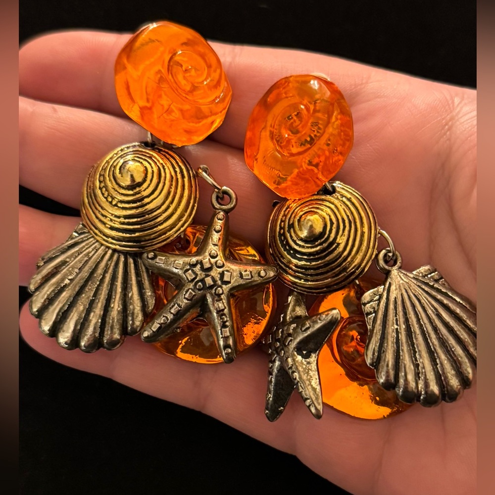 VTG Gorgeous Shell Starfish Earrings - Picture 8 of 8